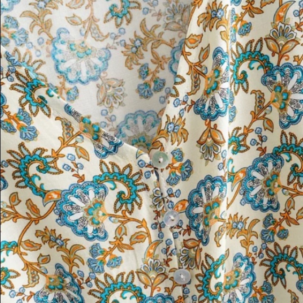 SOLD OUT Bohemian Floral Paisley Short Sleeve Romper - Picture 5 of 6
